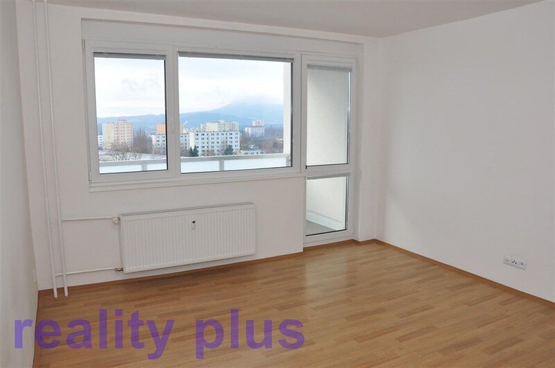 Pronájem bytu 3+1 s lodžií v České Lípě