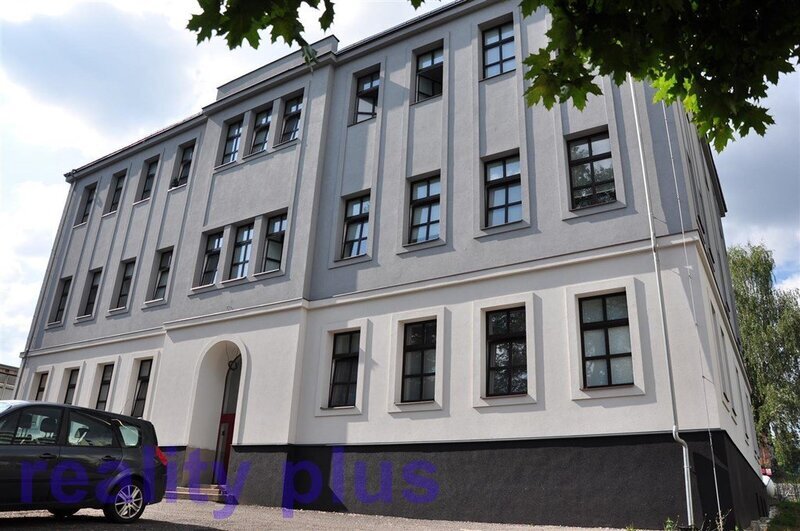 Pronájem bytu 1+kk s odděleným spaním v patře v Liberci, ul. Švermova