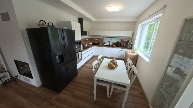 Prodej bytu 4+kk s garáží, Dlouhý Most