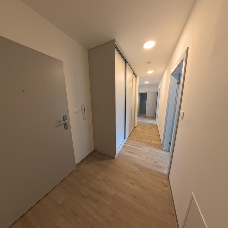 Pronájem bytu 3kk s balkonem a krytým parkovacím stáním - Liberec - Staré Pavlovice, ul. Polní