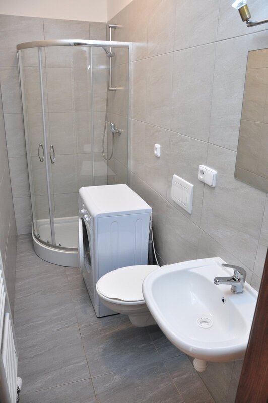 Pronájem bytu 1+kk v Liberci, ul. Sládkova