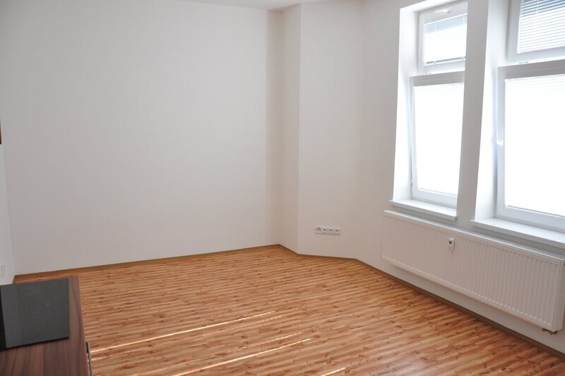 Pronájem bytu 1+kk v Liberci, ul. Sládkova