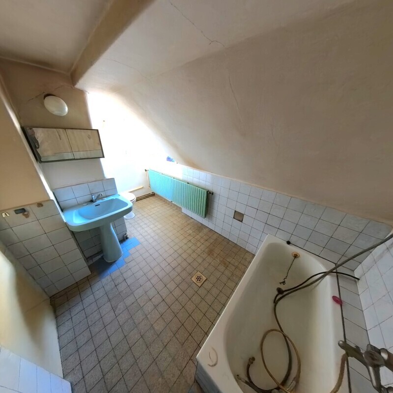 Prodej rodinného domu v Rovensku pod Troskami, ul. Na Louce