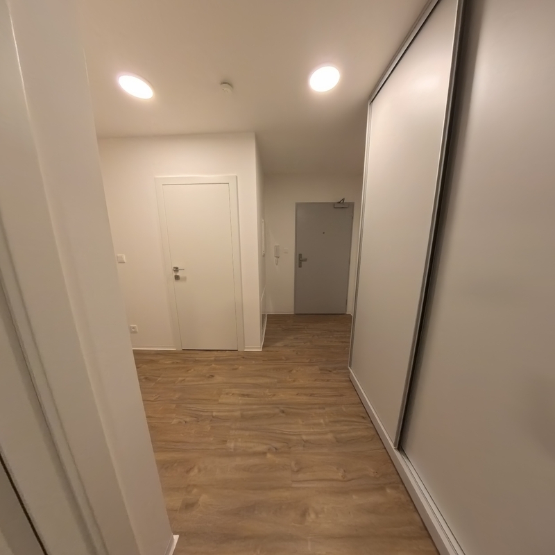 Pronájem bytu V3-20 3kk SV s balkonem a krytým parkovacím stáním - Liberec - Staré Pavlovice