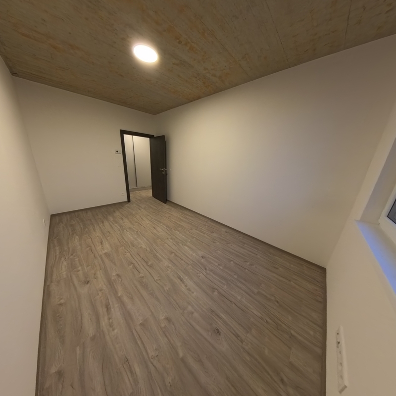 Pronájem bytu 3kk s balkonem a krytým parkovacím stáním - Liberec - Staré Pavlovice, ul. Polní