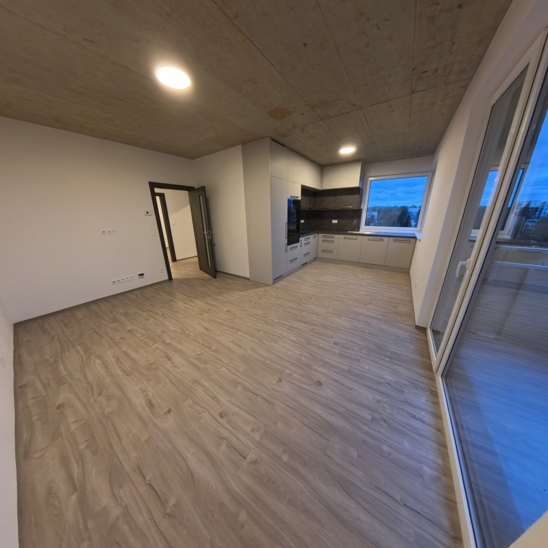 Pronájem bytu 3kk s balkonem a krytým parkovacím stáním - Liberec - Staré Pavlovice, ul. Polní