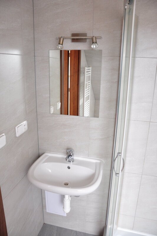 Pronájem podkrovního bytu 1+kk v Liberci, ul. Sládkova