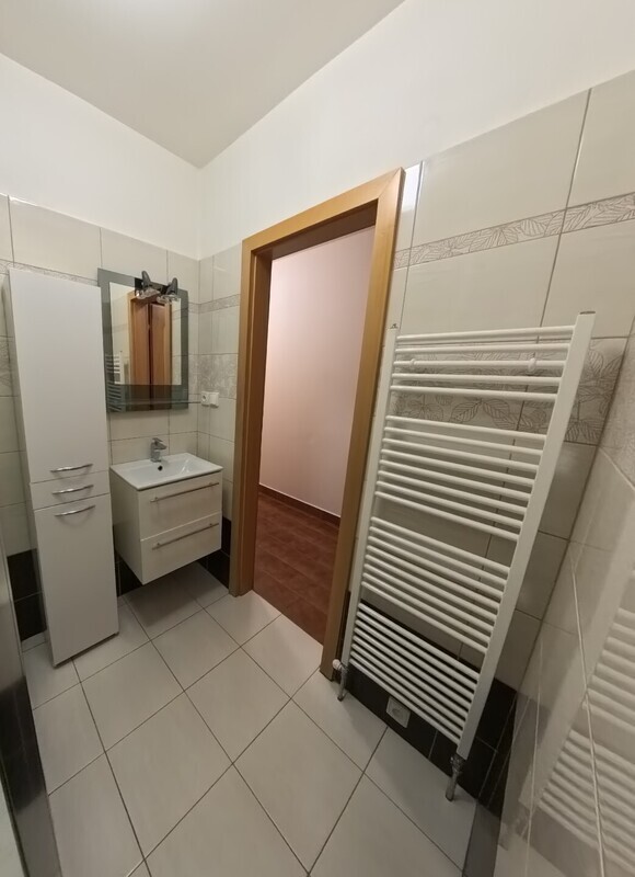 Pronájem bytu 2+kk s velkou lodžií v Liberci, ul. B. Němcové