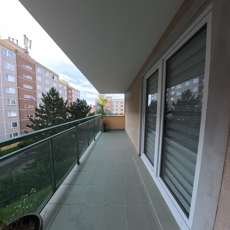 Pronájem bytu 2+kk s velkou lodžií v Liberci, ul. B. Němcové