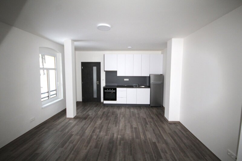 Pronájem bytu 1+kk po rekonstrukci, ul. Kateřinská