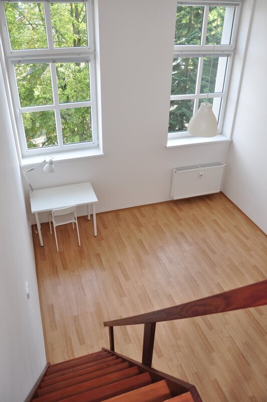 Pronájem bytu 1+kk s odděleným spaním v patře v Liberci, ul. Švermova