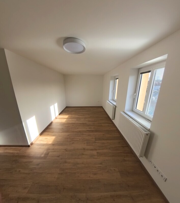 Pronájem podkrovního bytu v Liberci, ul. Skutečská - Ruprechtice