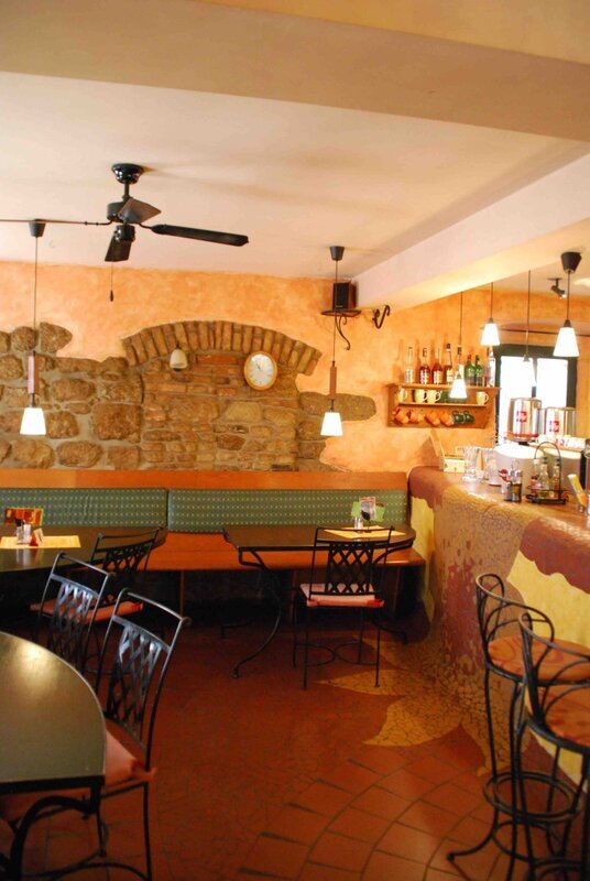 Pronájem nebytového prostoru/restaurace v ulici Baarova, centrum Liberce