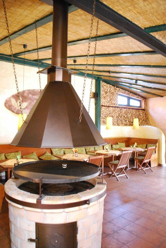 Pronájem nebytového prostoru/restaurace v ulici Baarova, centrum Liberce