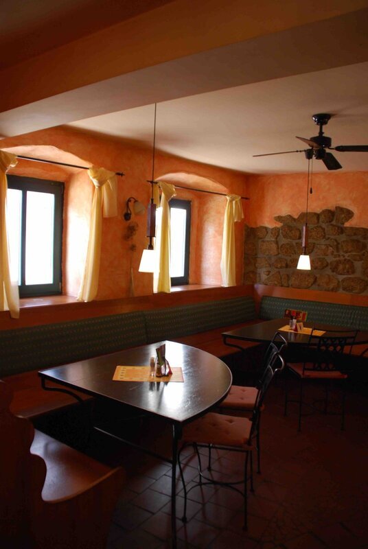 Pronájem nebytového prostoru/restaurace v ulici Baarova, centrum Liberce