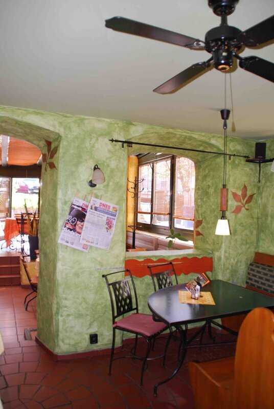 Pronájem nebytového prostoru/restaurace v ulici Baarova, centrum Liberce