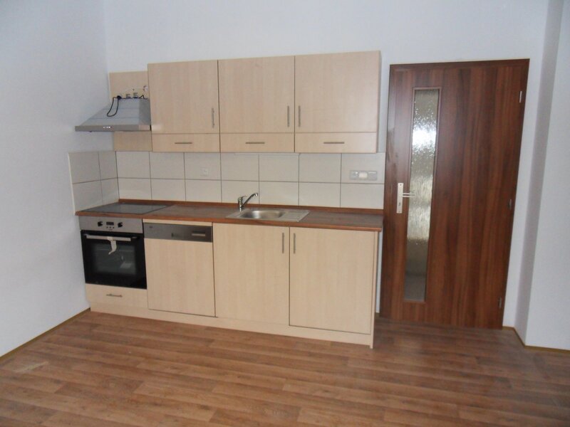 Pronájem bytu 1+kk v centru Liberce, ul. Hrazená