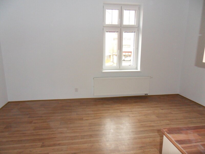 Pronájem bytu 1+kk v centru Liberce, ul. Hrazená