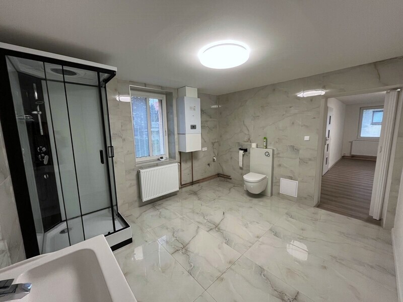 Pronájem bytu 2+kk po rekonstrukci, se zahradou ve Vesci, ul. U Družiny