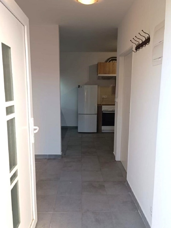 Pronájem bytu 2+kk i v obci Hořín