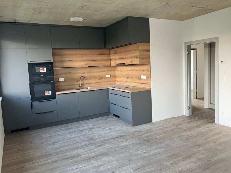 Pronájem bytu 3kk s balkonem a krytým parkovacím stáním - Liberec - Staré Pavlovice, ul. Polní