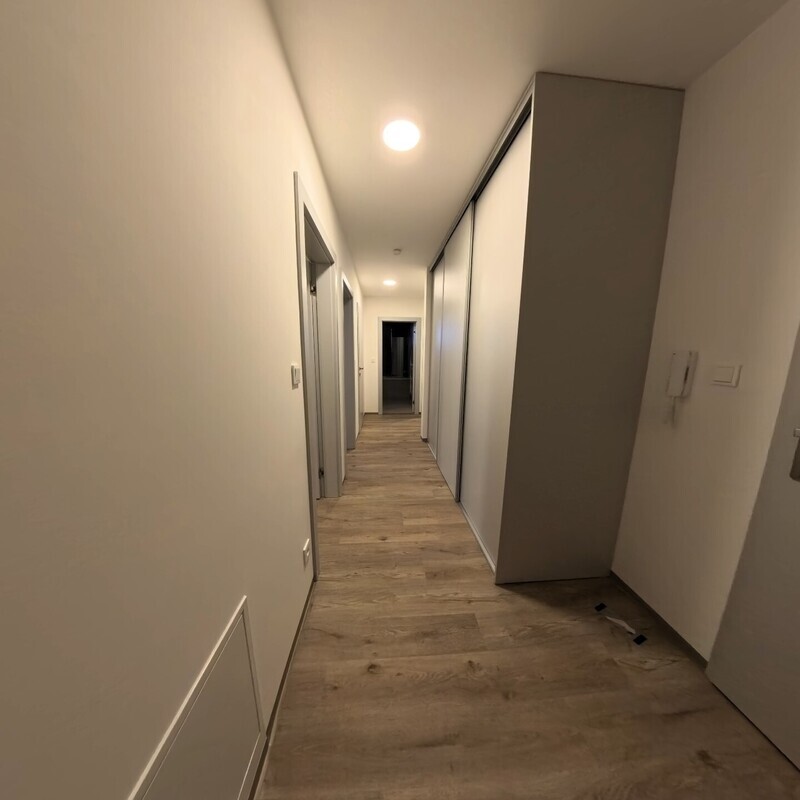 Pronájem bytu 3kk V2-24 s balkonem a krytým parkovacím stáním - Liberec - Staré Pavlovice, ul. Polní